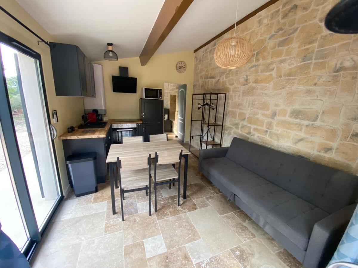 Appartement De Charme Avec Jaccusi Vezenobres 外观 照片